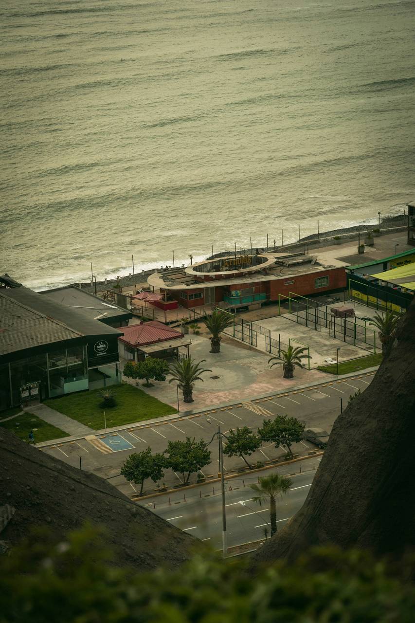 Miraflores coastal walkway looking down over the Pacific Ocean, Lima, Peru